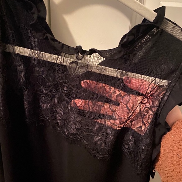 Top - Picture 2 of 2